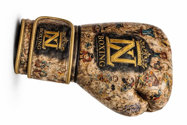 Welcome to the Freakshow Gloves